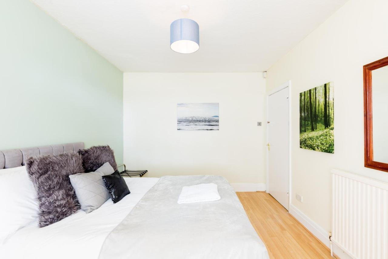 Beautiful 6 Bedroom House For 17 Guests Next To Edgbaston Stadium Бирмингем Экстерьер фото